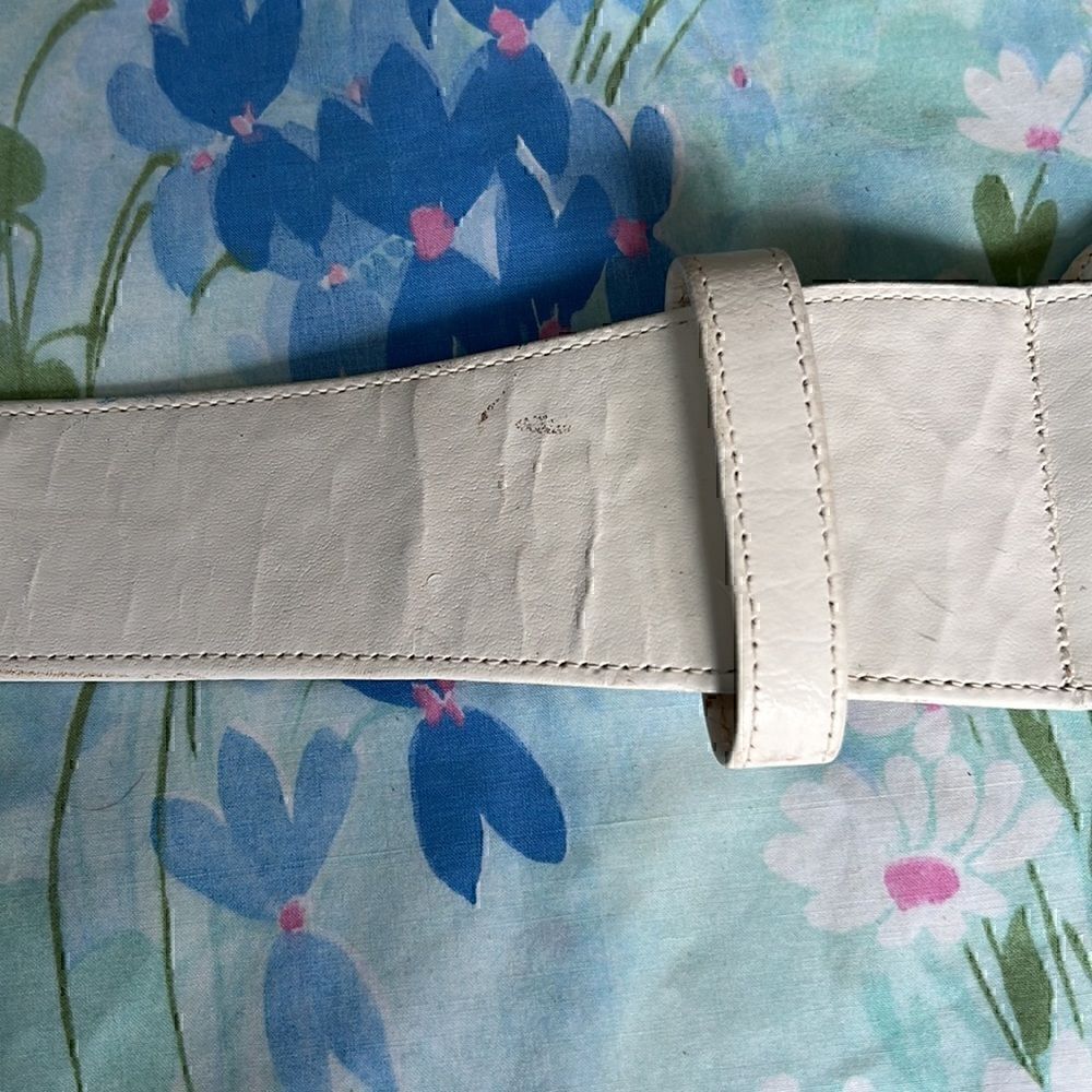 Vintage 80s Donna Karan BIG Leather Belt - Picture 3 of 14